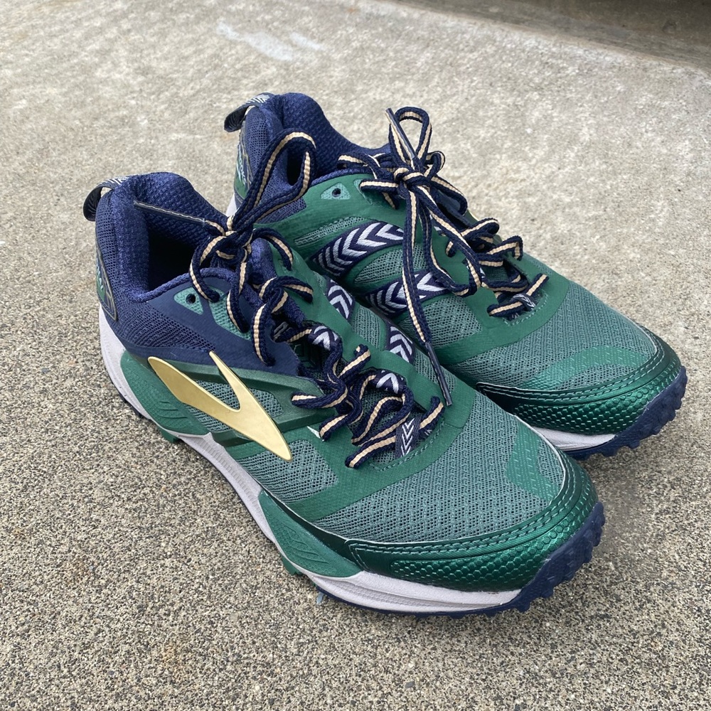 Brooks Cascadia 12 Trail shoes